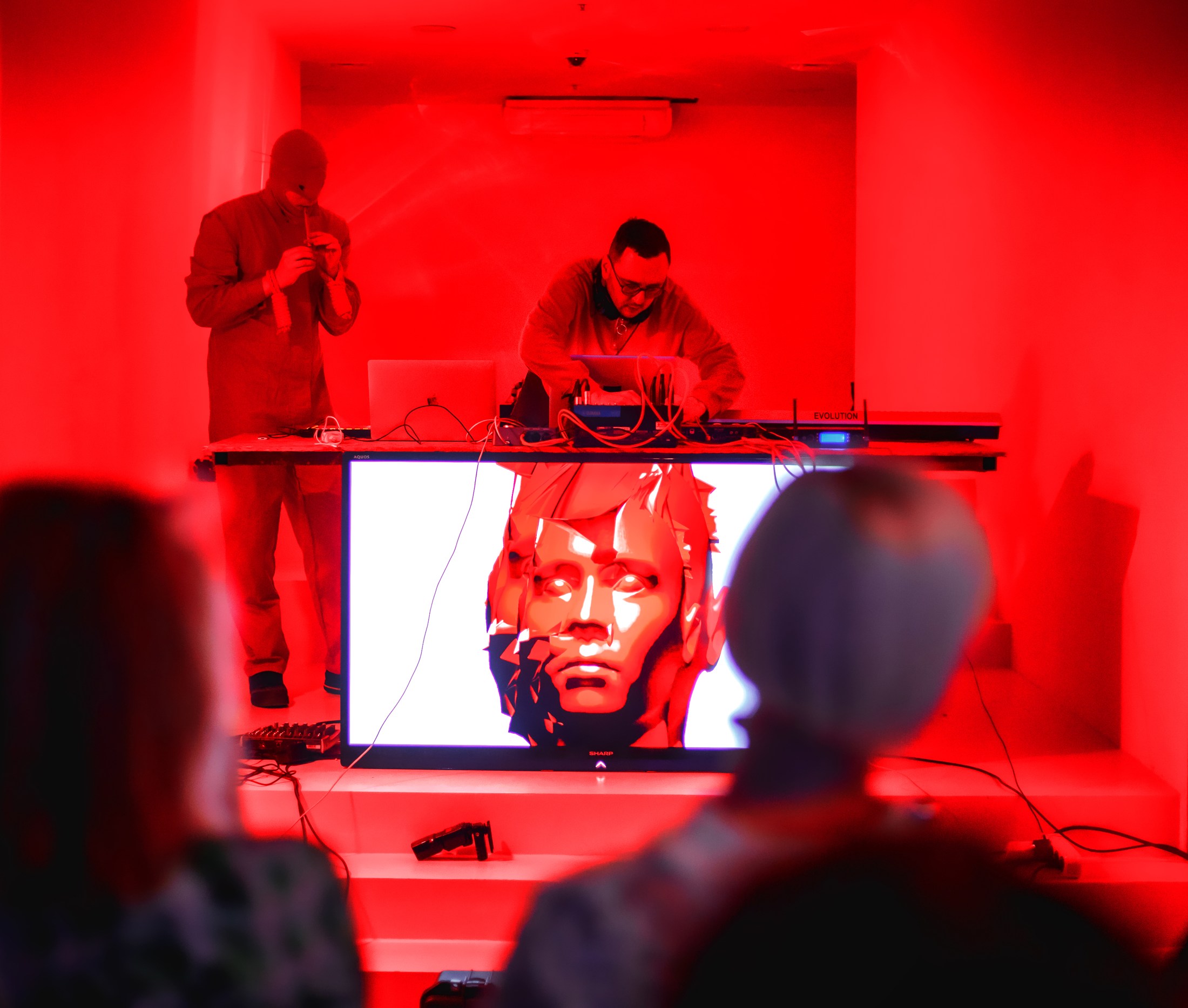 Broken Rooms · Album presentation — performance documentation